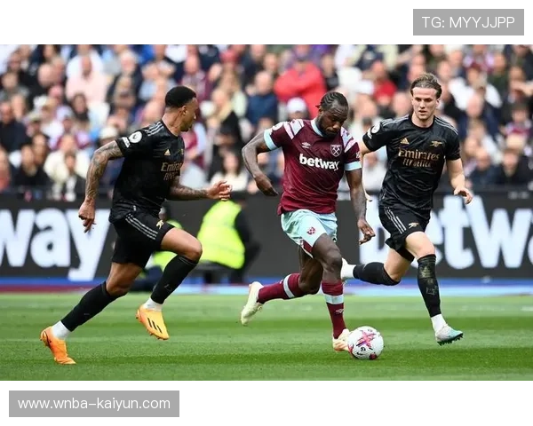 英超传球数下降至849.1次，战术趋向直接快速