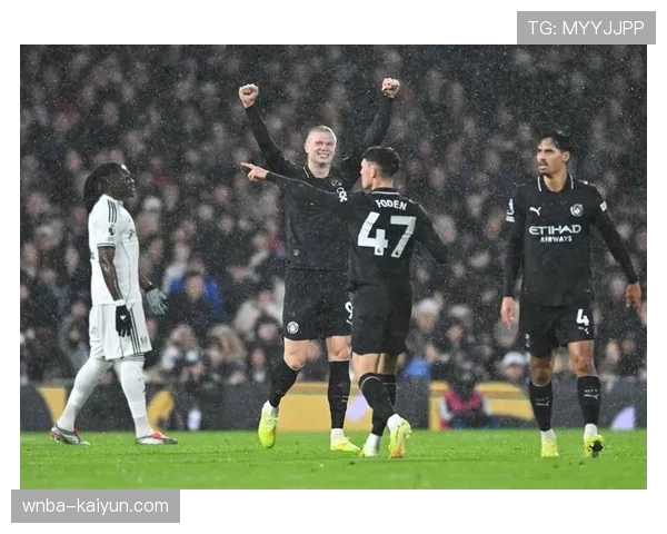 曼城赛前最后一练开放,哈兰德、福登状态上佳 曼城赛前最后一练开放,哈兰德、福登状态上佳